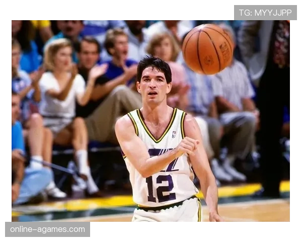 约翰·斯托克顿高效组织突破助攻，关键时刻助爵士拉开比分差距