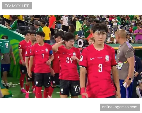 南非对韩国战报：1-0胜利确保小组第二